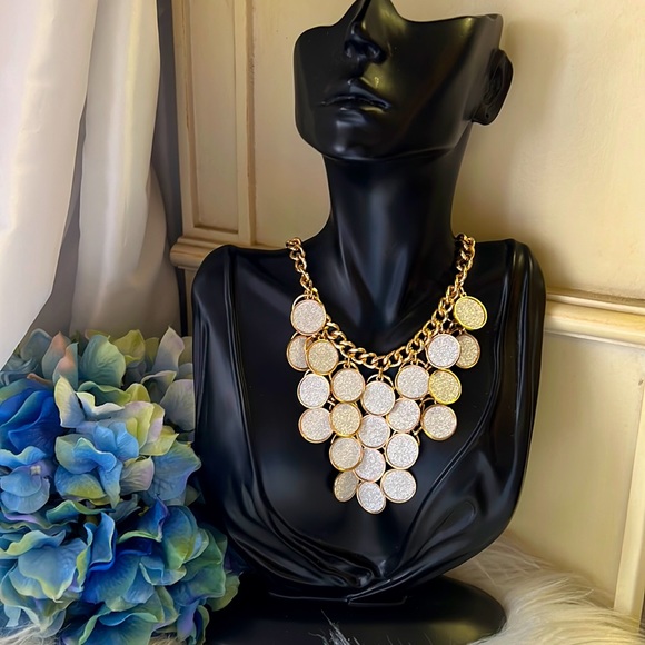 Charming Charlie Jewelry - Charming Charlie necklace